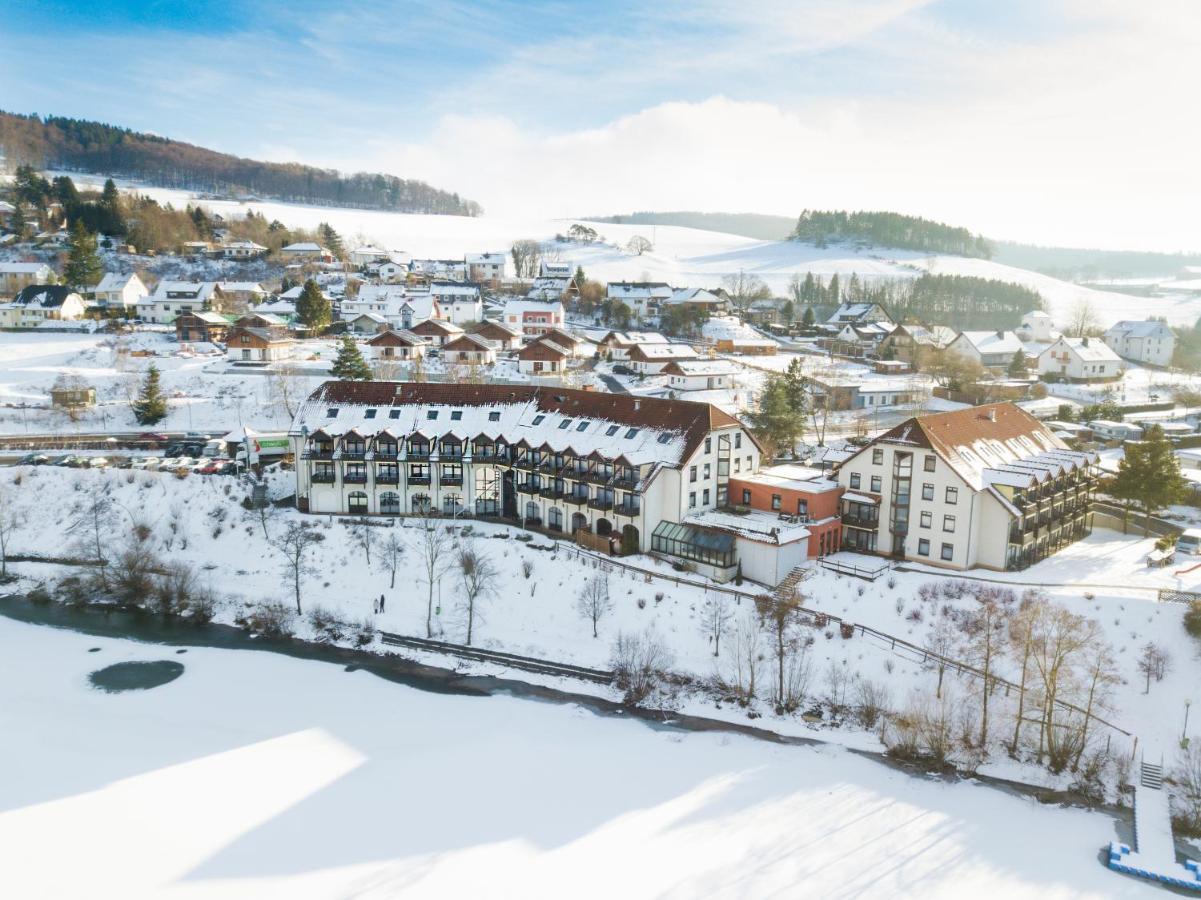 Goebel'S Seehotel Diemelsee Екстериор снимка