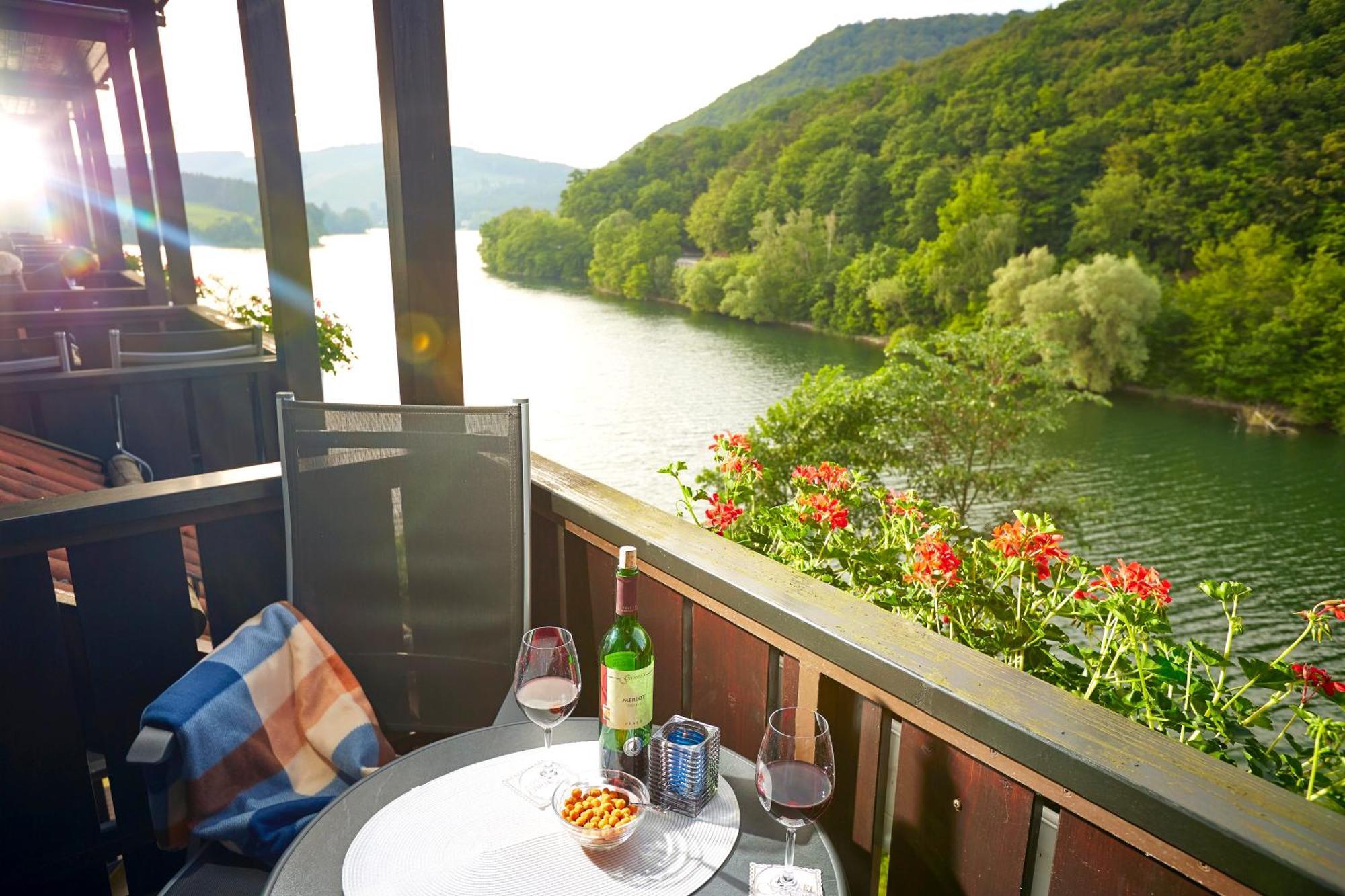 Goebel'S Seehotel Diemelsee Екстериор снимка